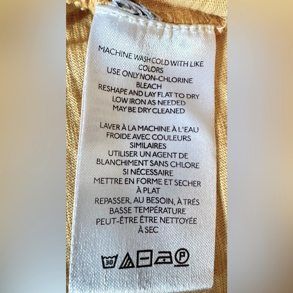 URBAN OUTFITTERS Pilcro Rolled Sleeve 100% Cotton Gold T w/ Center Back Seam - Picture 6 of 7